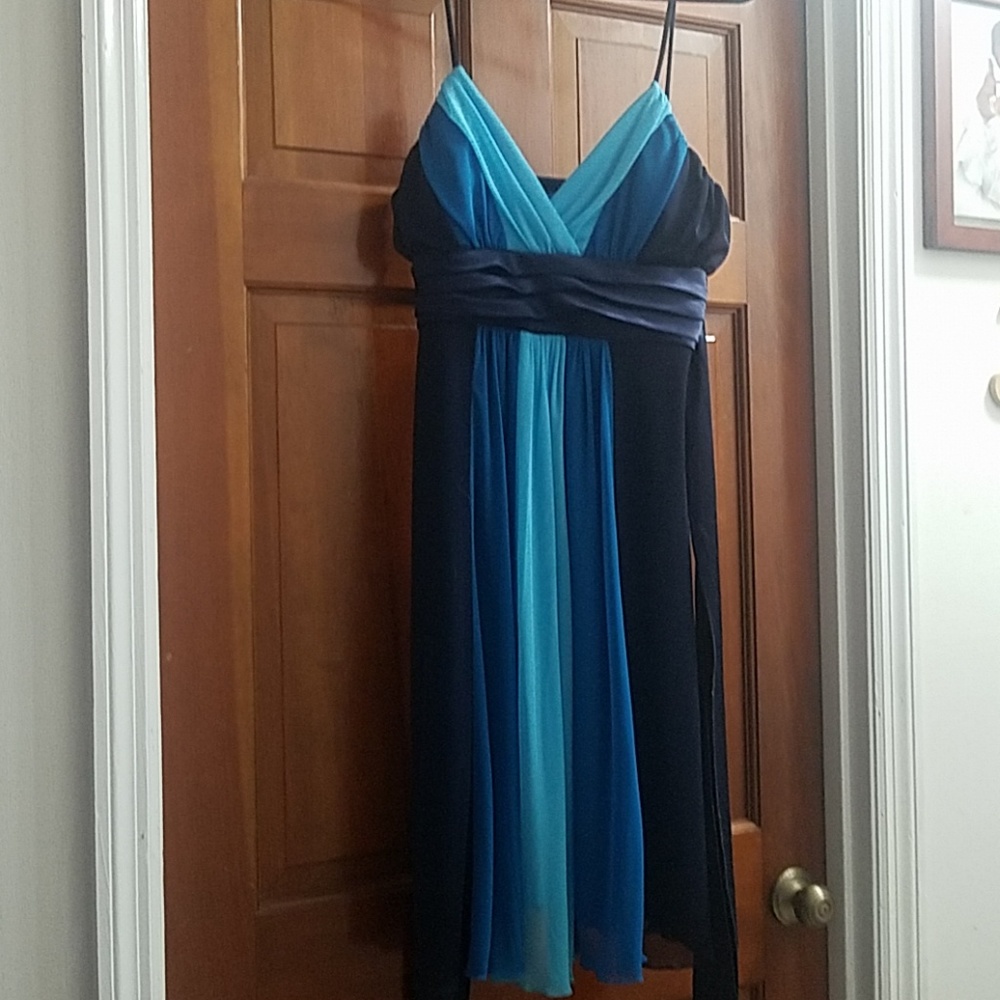 Multi-blues above the knee dress